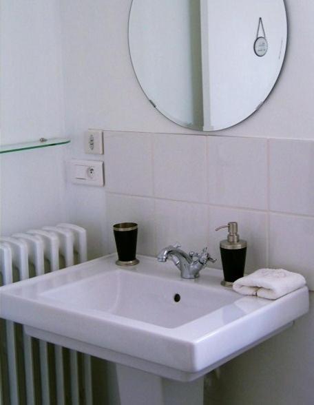 La Villa Camille La Creche Екстериор снимка