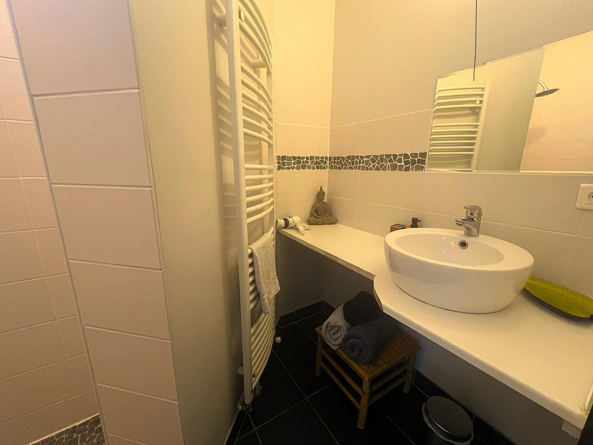 La Villa Camille La Creche Екстериор снимка