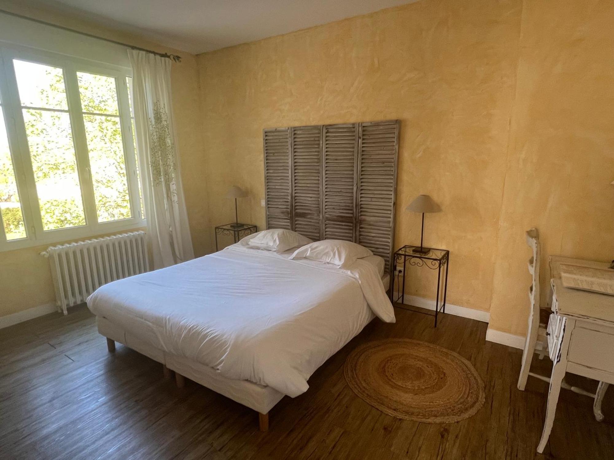 La Villa Camille La Creche Екстериор снимка