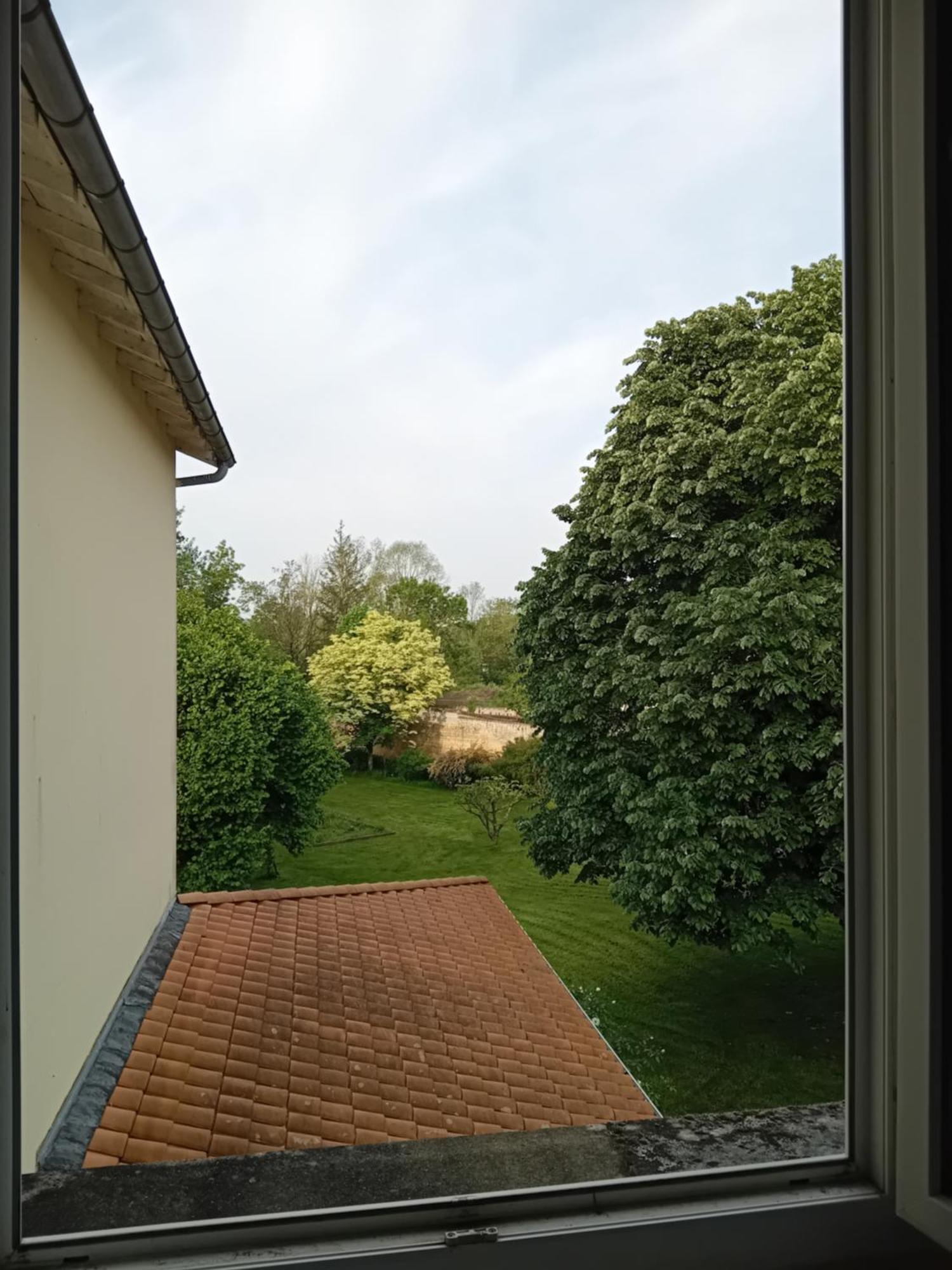 La Villa Camille La Creche Екстериор снимка
