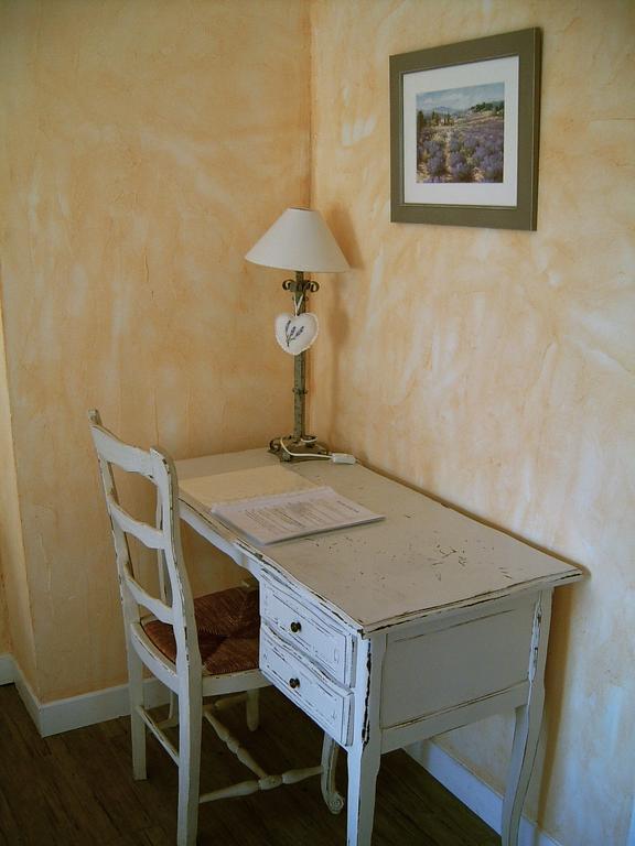 La Villa Camille La Creche Екстериор снимка